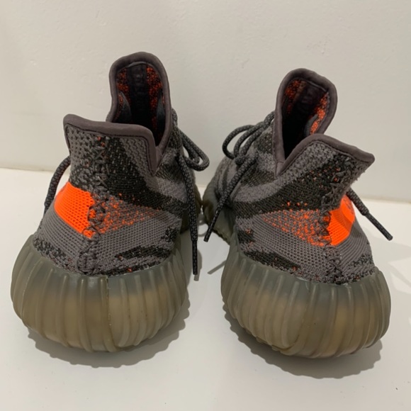 Yeezy 350 belugas - Picture 2 of 5